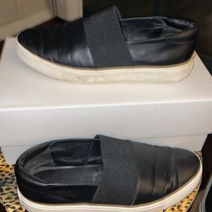 Vice Corbin slip ons!